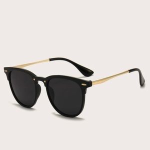 Minimalist Fashion glasses